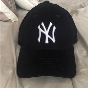 New York Yankees ball cap
